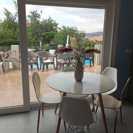 Playa De Areabrava Apartment Cangas do Morrazo Exterior foto